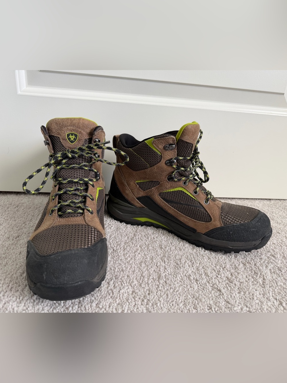 Ariat Waterproof Hiking Boots - 10D - Picture 6 of 7